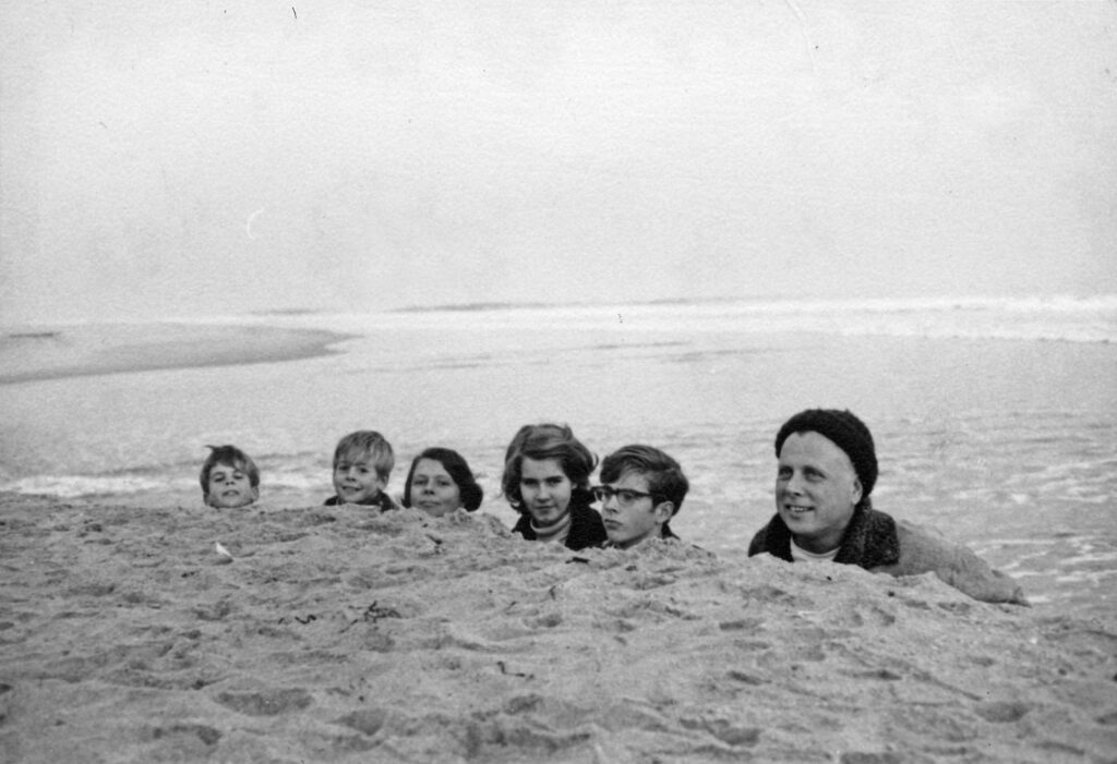 little carl 3rd photo.John me Mom Liza David Uncle Bill at Flying Point 1 Left to right: John Little, me, my mother, Liza Little, David Little and Uncle Bill Kienbusch at Flying Point Beach, Water Mill, Long Island, ca. early 1960s. Photo by Jack Little